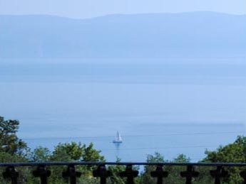 Blick aufs Meer vom Balkon aus
