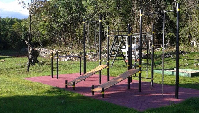 Spielplatz Calisthenics Istrien